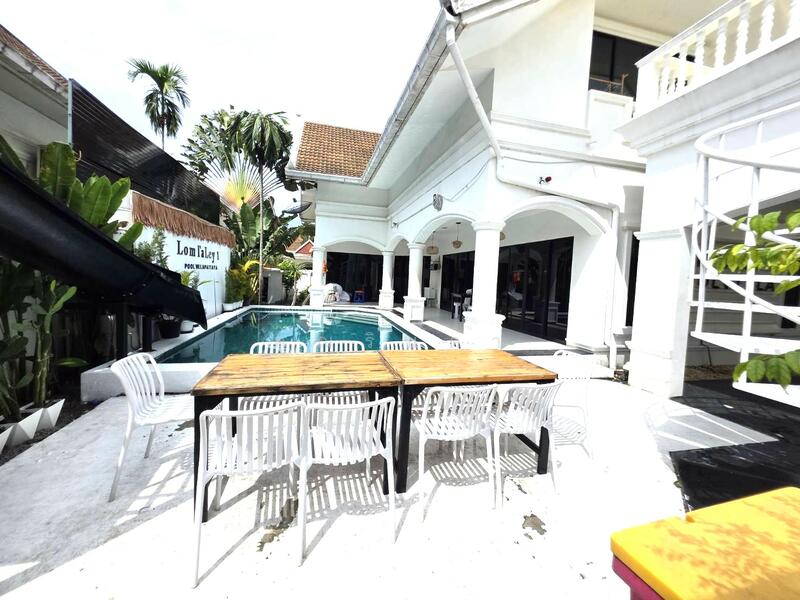 ขาย - พูลวิลล่าติดทะเลเพียง 400 ม.!! นาจอมเทียน พร้อมเริ่มธุรกิจต่อได้ทันที บ้านลมทะเล 1, ชลบุรี