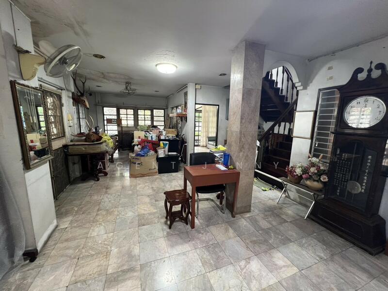 ขาย - ขายบ้าน 2 ชั้น พร้อมอาคารพาณิชย์ 1 คูหา (SPSJN206), กรุงเทพ