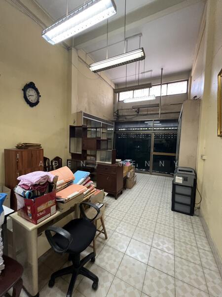 ขาย - ขายบ้าน 2 ชั้น พร้อมอาคารพาณิชย์ 1 คูหา (SPSJN206), กรุงเทพ