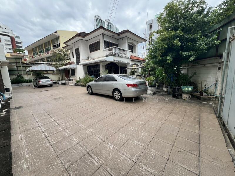 ขาย - ขายบ้าน 2 ชั้น พร้อมอาคารพาณิชย์ 1 คูหา (SPSJN206), กรุงเทพ