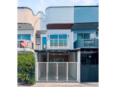 ขาย - หมู่บ้าน 84 แมนชั่น : Baan 84 Mansion, กรุงเทพ