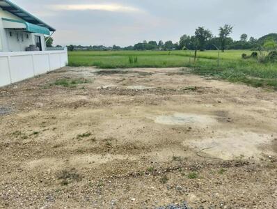 ขาย - ที่ดินสระกะเทียม นครปฐม, นครปฐม