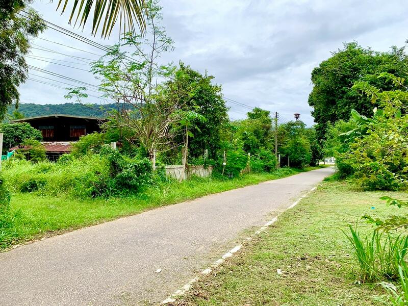 For Sale - ขายที่ดินพร้อมสิ่งปลูกสร้าง จ.มุกดาหารทิวเขา 360 องศา ล้อมรอบไปด้วยอากาศบริสุทธิ์ และใกล้แหล่งชุมชน, Mukdahan