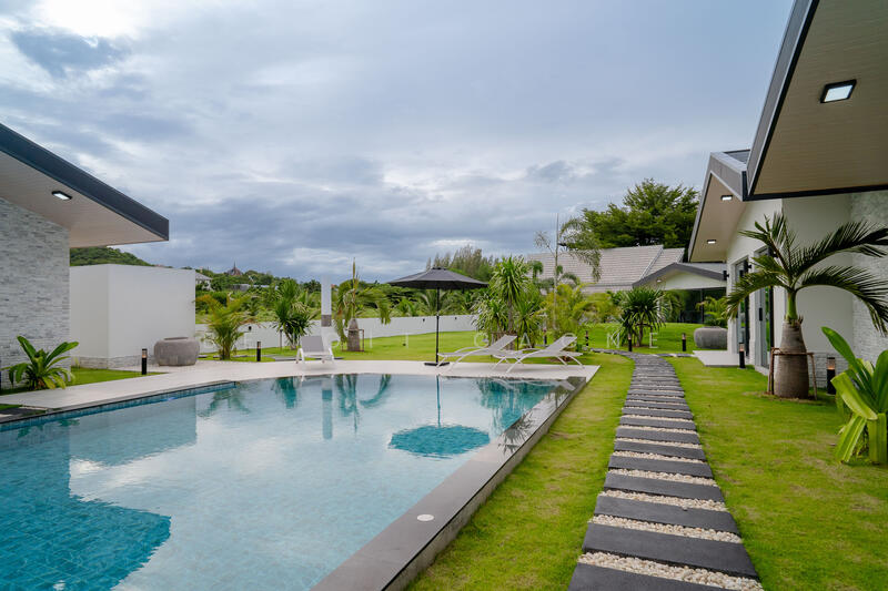 Hua Hin Soi 116, Prachuap Khiri Khan, Nong Kae, Hua Hin, Prachuap Khiri Khan, 3 Bedrooms, 600 sqm, Villa For Sale, by Benoit Gagne, 60212018 - DDproperty.com