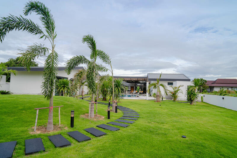 Hua Hin Soi 116, Prachuap Khiri Khan, Nong Kae, Hua Hin, Prachuap Khiri Khan, 3 Bedrooms, 600 sqm, Villa For Sale, by Benoit Gagne, 60212018 - DDproperty.com