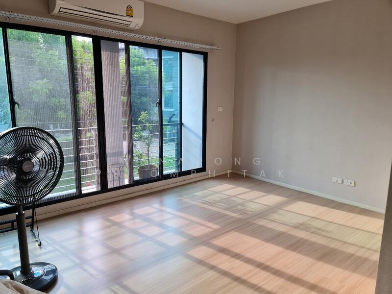 ขาย - ทาวน์เฮาท์ 3-ห้องนอน, กรุงเทพ