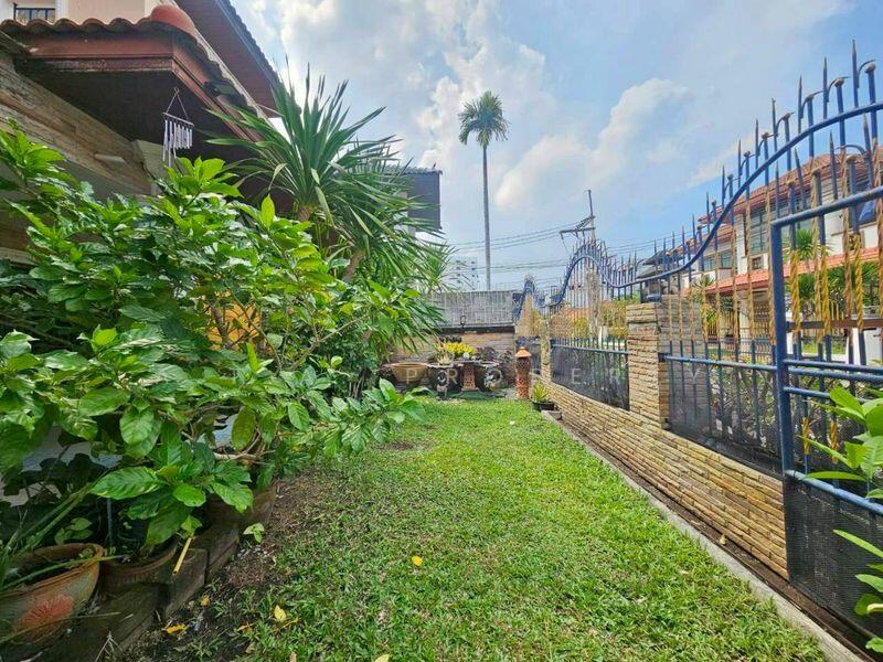 Ek Mongkol Village, Chaiyaphruek 2, Pattaya, Chon Buri (Pattaya), Bang Lamung, Bang Lamung (Pattaya), Chon Buri (Pattaya), 4 Bedrooms, 250 sqm, Single Detached House For Sale, by A.T.A. Property, 60212871 - DDproperty.com