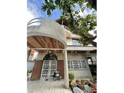 ขาย - ขาย บ้านเดี่ยว ใกล้ ใจกลางเมือง สาทร 96 ตร.ว. นาราธิวาส ซอย 18 ช่องนนทรี, กรุงเทพ