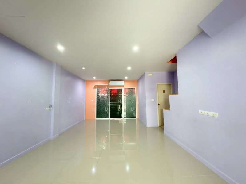 Supalai Bella Krungthep Pathumthani, Pathum Thani, Soi Watnongprong, Bang Dua, Muang Pathum Thani, Pathum Thani, 3 Bedrooms, 78 sqm, Townhouse For Sale, by ภัทรนัน อิศรางกูร ณ อยุธยา, 60213399 - DDproperty.com
