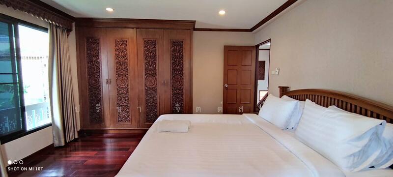 ให้เช่า - บ้านเดี่ยวเรือนไทยร่วมสมัย 3 ห้องนอนในโครงการย่านสาทร-ถ.นราธิวาส, กรุงเทพ