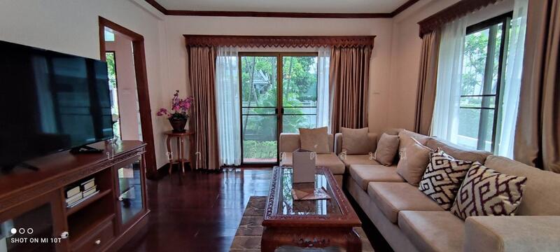 ให้เช่า - บ้านเดี่ยวเรือนไทยร่วมสมัย 3 ห้องนอนในโครงการย่านสาทร-ถ.นราธิวาส, กรุงเทพ