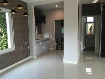 ขาย - Mantana Kalapapruk-Wongwaen : มัณฑนา กัลปพฤกษ์ – วงแหวน, กรุงเทพ