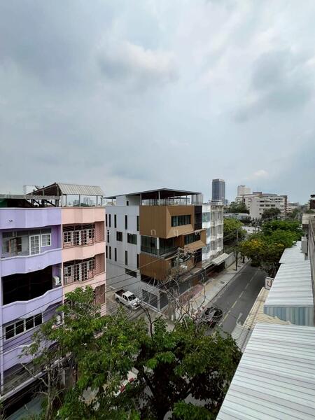 ให้เช่า - C168-TNK179 อาคารพาณิชย์ให้เช่า 2 คูหา ห้องมุม ติดถนนสิรินธร ด้านข้างติด ซ.รุ่งประชา ใกล้ MRTสิรินธร, กรุงเทพ