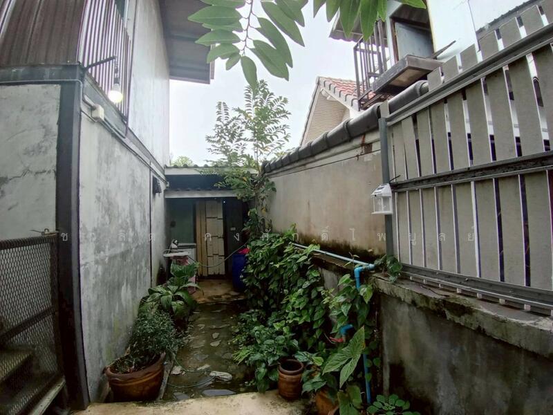 Land and custom-built house for sale, 103 sq wah, Phanasonthi Garden, Bangkok, ไมตรีจิต, Sam Wa Tawan Ok, Khlong Sam Wa, Bangkok, 3 Bedrooms, 120 sqm, Single Detached House For Sale, by CHAWALIT KONGSAKPAIBUL, 60214716 - DDproperty.com