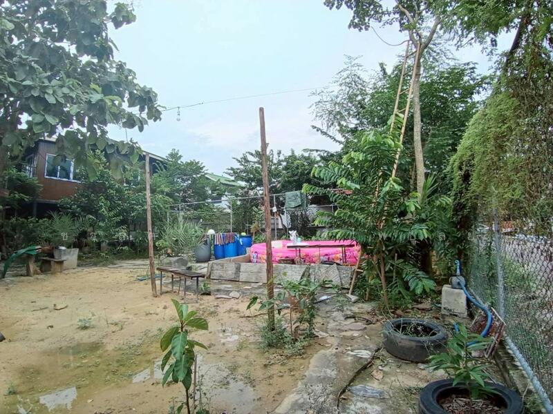 Land and custom-built house for sale, 103 sq wah, Phanasonthi Garden, Bangkok, ไมตรีจิต, Sam Wa Tawan Ok, Khlong Sam Wa, Bangkok, 3 Bedrooms, 120 sqm, Single Detached House For Sale, by CHAWALIT KONGSAKPAIBUL, 60214716 - DDproperty.com