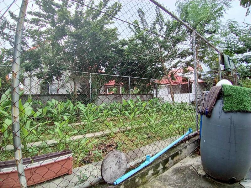Land and custom-built house for sale, 103 sq wah, Phanasonthi Garden, Bangkok, ไมตรีจิต, Sam Wa Tawan Ok, Khlong Sam Wa, Bangkok, 3 Bedrooms, 120 sqm, Single Detached House For Sale, by CHAWALIT KONGSAKPAIBUL, 60214716 - DDproperty.com
