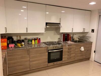 ขาย - Lake Avenue Sukhumvit 16 : เลค อเวนิว คอนโดมิเนียม, กรุงเทพ