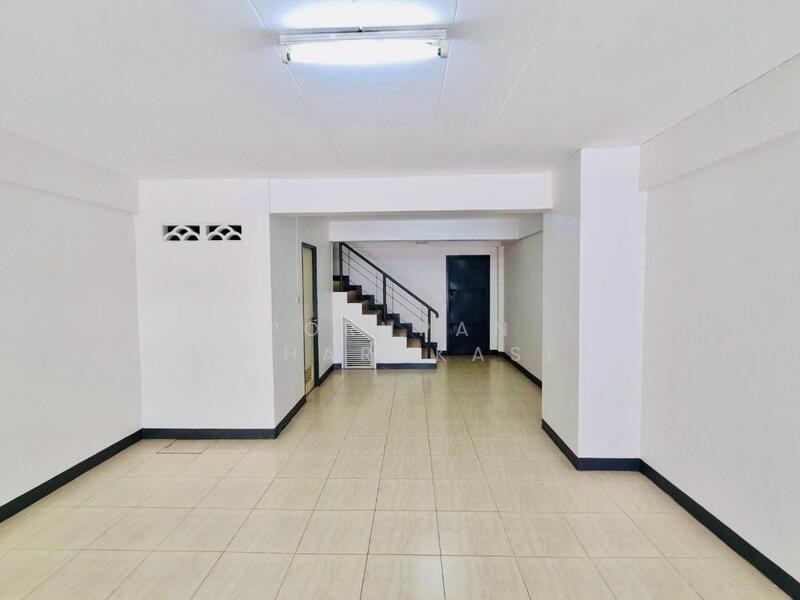 ให้เช่า - Rungkit Villa 14 : รุ่งกิจวิลล่า 14, กรุงเทพ