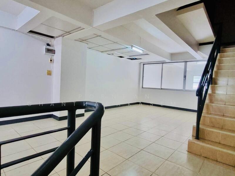 ให้เช่า - Rungkit Villa 14 : รุ่งกิจวิลล่า 14, กรุงเทพ