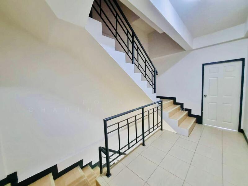 ให้เช่า - Rungkit Villa 14 : รุ่งกิจวิลล่า 14, กรุงเทพ