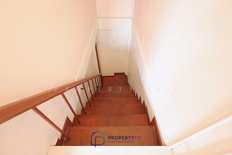 For Rent - Apartment Building 220 Sukhumvit Soi 1, Bangkok