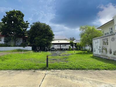 ขาย - Beverly Hills Chaengwattana : หมู่บ้านเบเวอร์ลี่ ฮิลส์ แจ้งวัฒนะ, กรุงเทพ