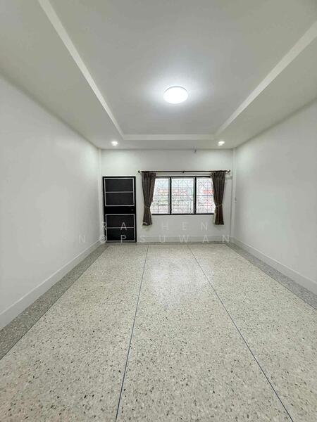 For Rent - For rent ️ 2-story townhouse, 2 bedrooms, size 22 sq m, area 8,500/month, Songkhla