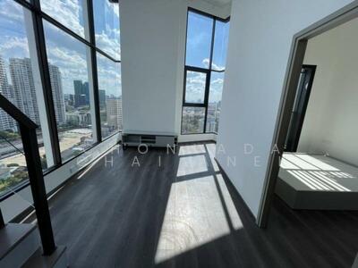 ขาย - Knightsbridge Space Ratchayothin : ไนท์บริดจ์ สเปซ รัชโยธิน, กรุงเทพ