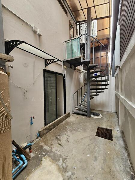 For Rent - Townhome for rent at Oasis Loft Sukhumvit 64 (SPSAD3484), Bangkok