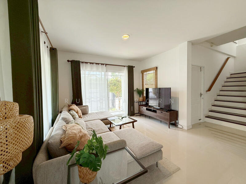 ให้เช่า - บ้านสวยในโครงการ ให้เช่าเดือนละ 37,000 บาท ใกล้ม.พายัพเพียง 5 นาที No.6H195, เชียงใหม่