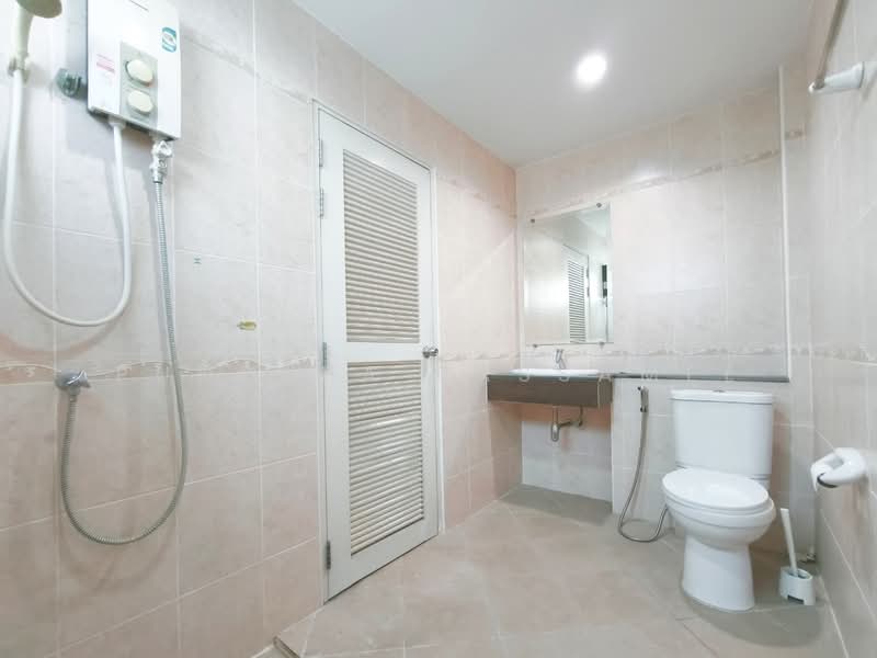 The Town Rama 5, Nonthaburi, Bang Sri Mueang 1 Road, Bang Sri Muang, Muang Nonthaburi, Nonthaburi, 5 Bedrooms, 220 sqm, Townhouse For Sale, by Punpapa Rassamee, 60217227 - DDproperty.com