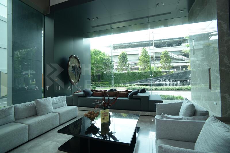 For Rent - The Room BTS Wongwianyai, Bangkok
