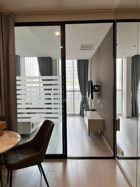 Noble Ploenchit, Bangkok, 1035 Ploenchit  Road, Lumphini, Pathum Wan, Bangkok, 1 Bedroom, 49 sqm, Condo For Sale, by Nitchakarn  Wanitwichakornkit , 60217553 - DDproperty.com