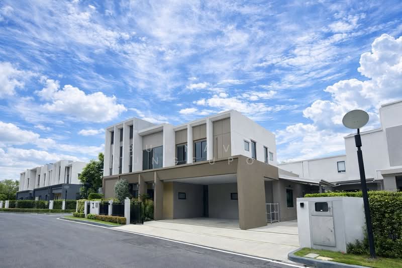 Bangkok Boulevard Signature Sathorn-Pinklao, Nonthaburi, Bang Kruai-Chong Tanom Road, Mahasawat, Bang Kruai, Nonthaburi, 4 Bedrooms, 391 sqm, Single Detached House For Sale, by Bunnavit Faungfupong, 60217706 - DDproperty.com