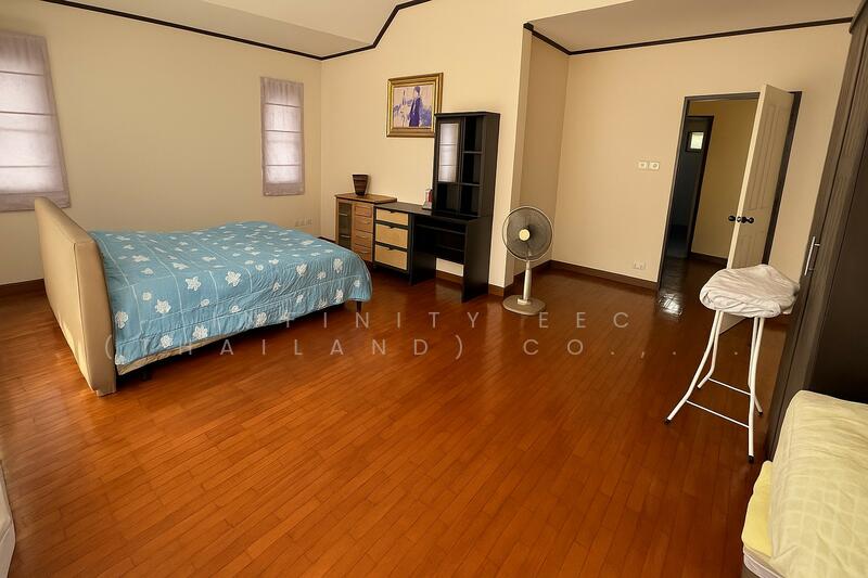For Sale - หมู่บ้านศรีราชาพาร์ควิลล์, Chon Buri