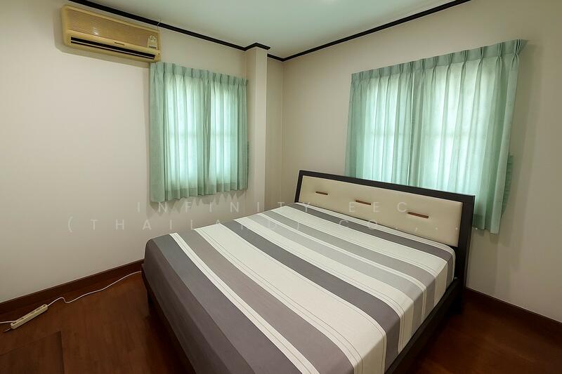 For Sale - หมู่บ้านศรีราชาพาร์ควิลล์, Chon Buri
