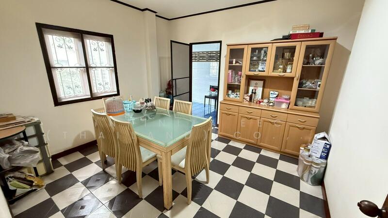 For Sale - หมู่บ้านศรีราชาพาร์ควิลล์, Chon Buri