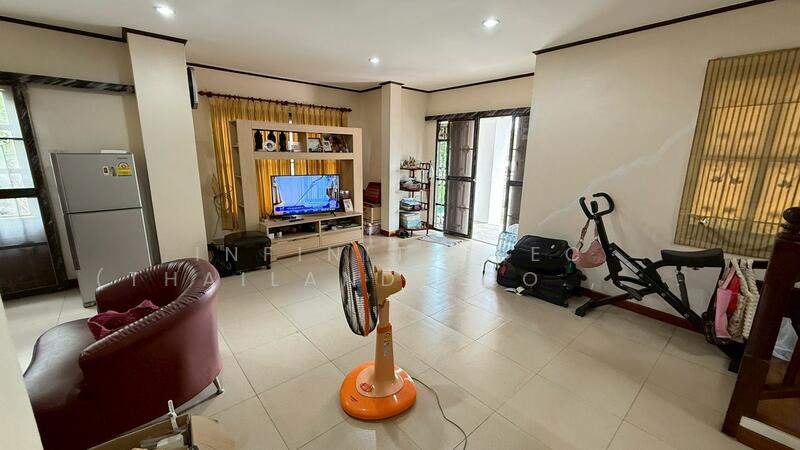 For Sale - หมู่บ้านศรีราชาพาร์ควิลล์, Chon Buri
