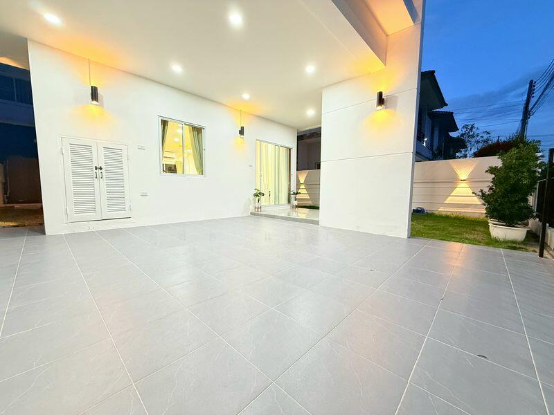 For Sale - ขายบ้านเดี่ยวรีโนเวทใหม่ ม.เดอะวิสต้า อ่าวอุดม เขาน้ำซับ ศรีราชา, Chon Buri