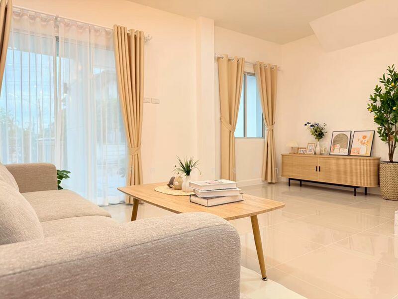 For Sale - ขายบ้านเดี่ยวรีโนเวทใหม่ ม.เดอะวิสต้า อ่าวอุดม เขาน้ำซับ ศรีราชา, Chon Buri