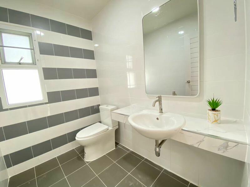 For Sale - ขายบ้านเดี่ยวรีโนเวทใหม่ ม.เดอะวิสต้า อ่าวอุดม เขาน้ำซับ ศรีราชา, Chon Buri