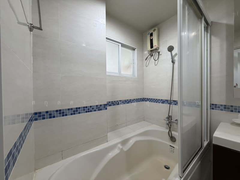 Life @ Ratchada-Huai Khwang, Bangkok, 189 Pracharatbamphen Road, Huai Khwang, Huai Khwang, Bangkok, 1 Bedroom, 41 sqm, Condo For Rent, by สกุลดาว บุญสุวรรณ, 60219003 - DDproperty.com