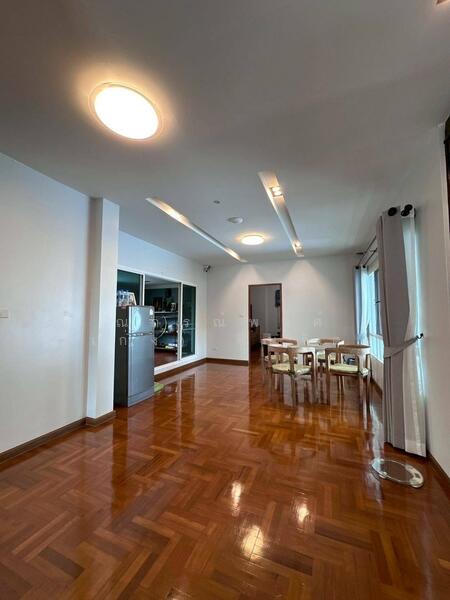 <th>คฤหาสน์หรู, เชียงใหม่, ชมภู, สารภี, เชียงใหม่, 350 ตร.ม., บ้านเดี่ยว ขาย, โดย ณกรณ์พงศ์ (เก่ง) ชื่นจิตต์, 60219340 - DDproperty.com