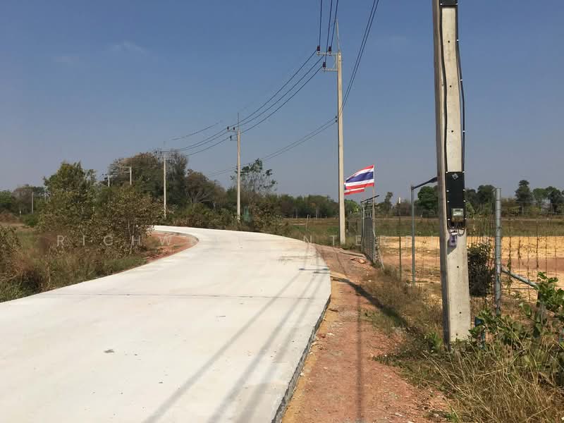 Land for sale in Hua Wa, 1 rai, concrete road frontage, suitable for gardening,, Prachin Buri, Hua Wa, Sri Maha Pho, Prachin Buri, , 2,552 sqm, Land For Sale, by RICHWELL INTERPLUS, 60219374 - DDproperty.com