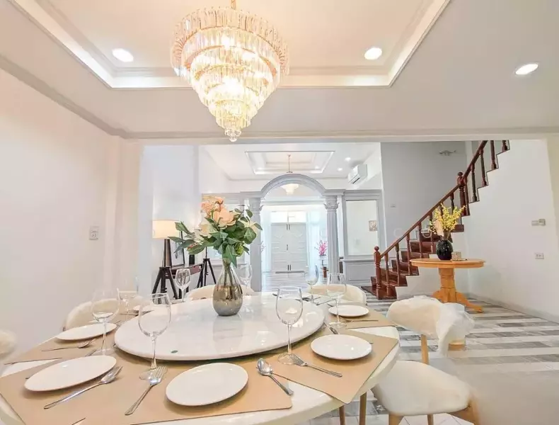 For Rent - For Rent Bangkok House Sathu Pradit Yan Nawa BRE25987, Bangkok