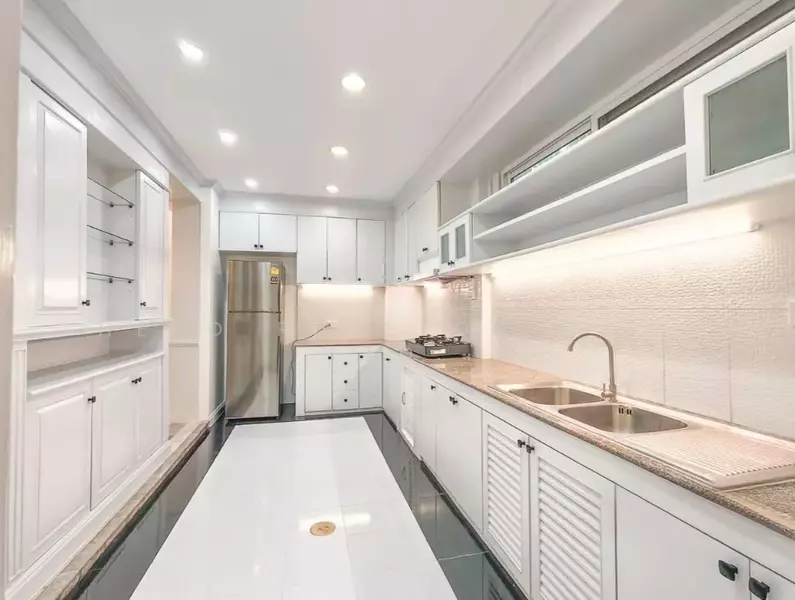 For Rent - For Rent Bangkok House Sathu Pradit Yan Nawa BRE25987, Bangkok