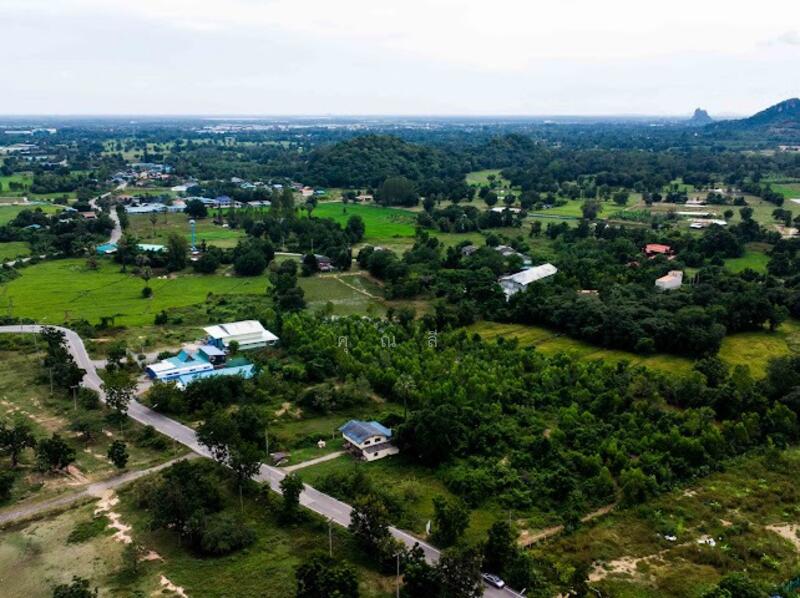 ขาย - พื้นที่สีม่วง ! ขายที่ดิน 7-0-61 ไร่ ต.หนองชุมพล อ.เขาย้อย จ.เพชรบุรี ! เหมาะสำหรับโรงงาน, เพชรบุรี