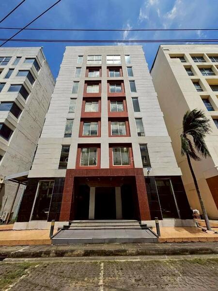 ให้เช่า - ให้เช่าอาคารสำนักงาน 7 ชั้น มีลิฟต์ ถนน ศรีนครินทร์ (SPSP630), กรุงเทพ