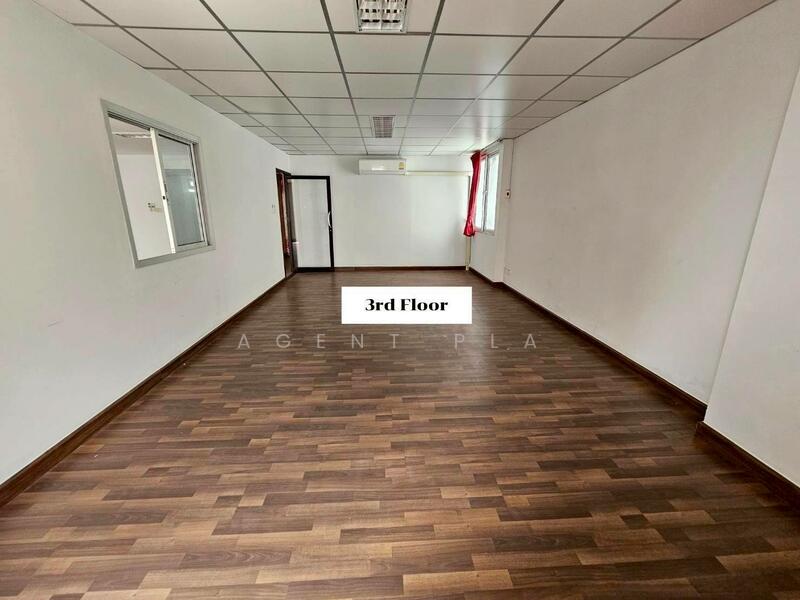 ให้เช่า - ให้เช่าอาคารสำนักงาน 7 ชั้น มีลิฟต์ ถนน ศรีนครินทร์ (SPSP630), กรุงเทพ