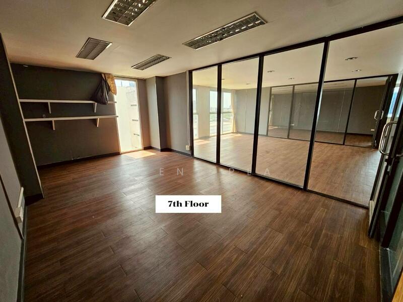 ให้เช่า - ให้เช่าอาคารสำนักงาน 7 ชั้น มีลิฟต์ ถนน ศรีนครินทร์ (SPSP630), กรุงเทพ